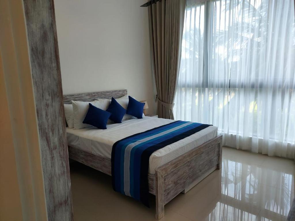 Hasara Oceanfront Apartments Galle Buitenkant foto