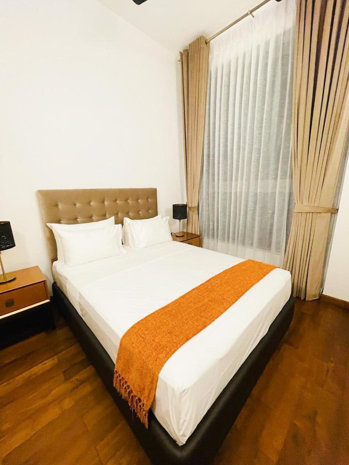 Hasara Oceanfront Apartments Galle Buitenkant foto