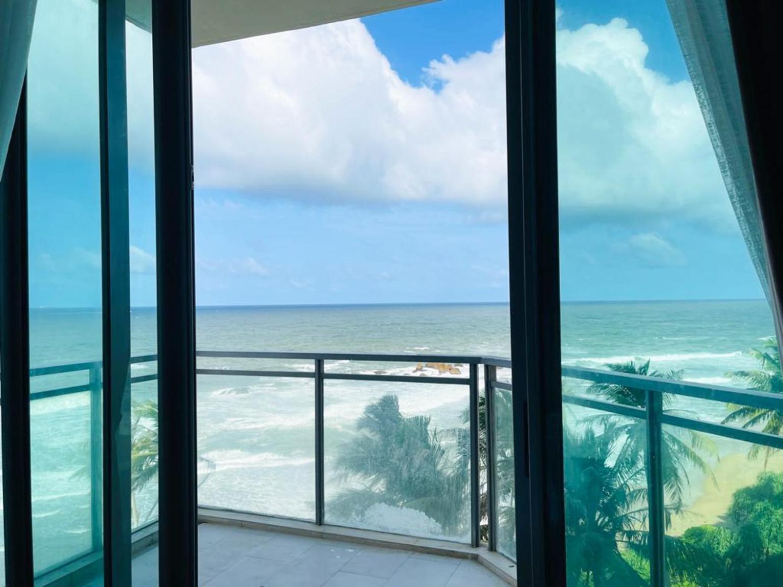 Hasara Oceanfront Apartments Galle Buitenkant foto